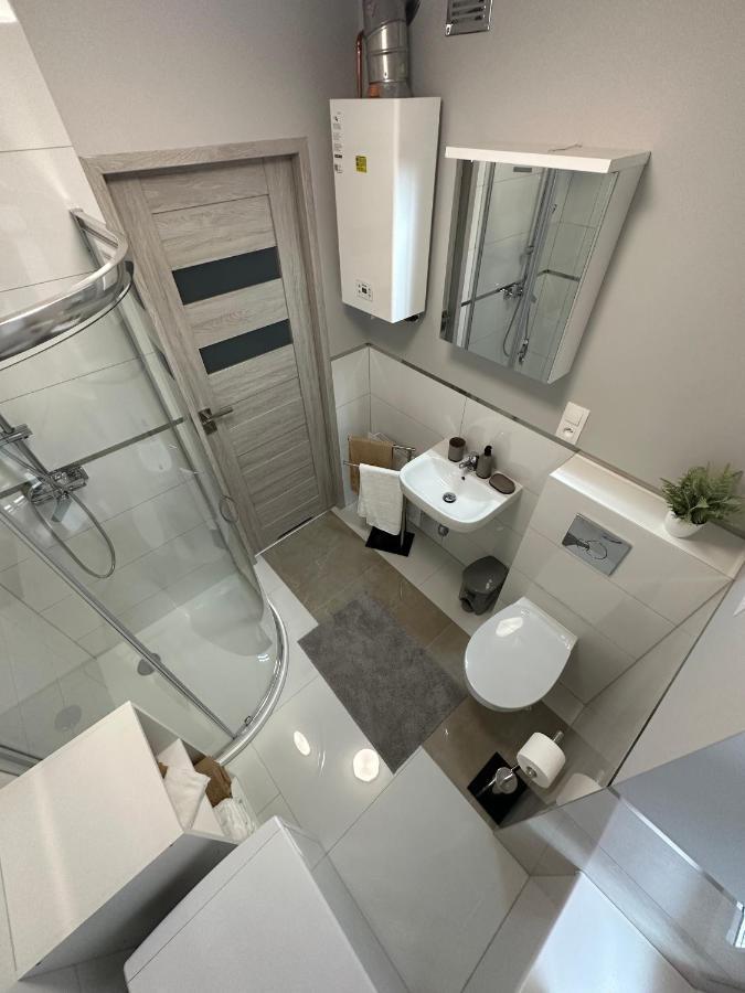 Apartament Przy Cieplickich Tezniach Jelenia Góra Exterior foto